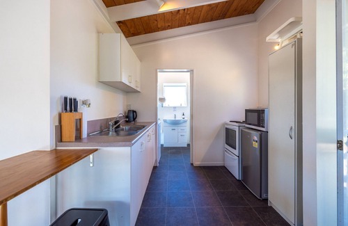 Onetangi House | Oceanview Magic - Onetangi Holiday Home