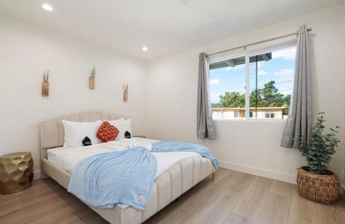 Pacifica Apartment | Oceanview Sunset View 3BR Luxe Home Yard