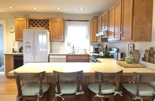 Block Island House | OceanViews .Last 5 nights left June 5-14.good deal