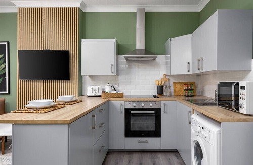 Stirling Apartment | Ochill View Apartment by Stirling Train Station