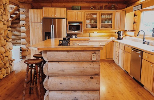 Mesick House | October 16-19 and Halloween Weekend available.