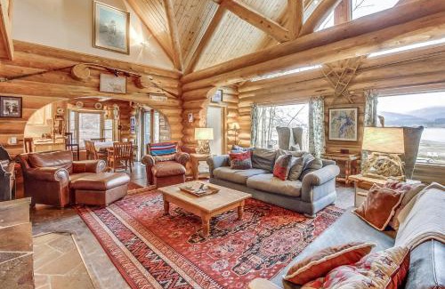 Sandpoint House | Oden Bay Log Home