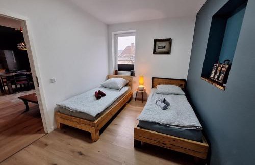 Oerlinghausen Apartment | Oerlinghausen, Gesamte stilvolle Wohnung, 3 Schlafzimmer, 4 Betten