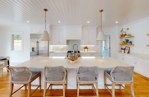 Katama House | OFF-SEASON DISCOUNT! Great Katama home with heated pool!