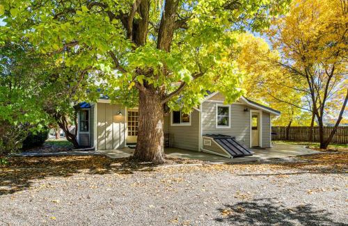 Palisade House | Off the Rails in Palisade Wine Country Retreat!