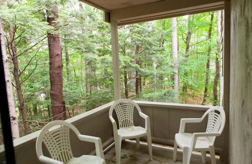 Bartlett Condo | Official Seasons RMC Condo 01E - 1 Bedroom + Loft - sleeps 10 - No Fees