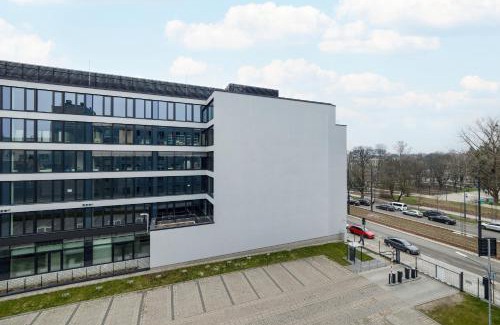 Srodmiescie Apartment | Ogrodowa Apartment Near Old Town by Noclegi Renters