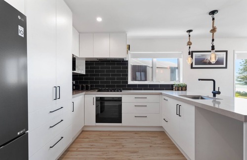 Ohope House | Ohope Beachside Retreat - Ohope Holiday Home