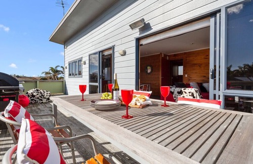 Ohope Cottage | Ohope Sunshine Escape - Ohope Holiday Home