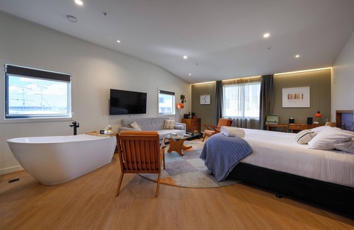 Auckland Central Business District Hotel | Ohtel Auckland