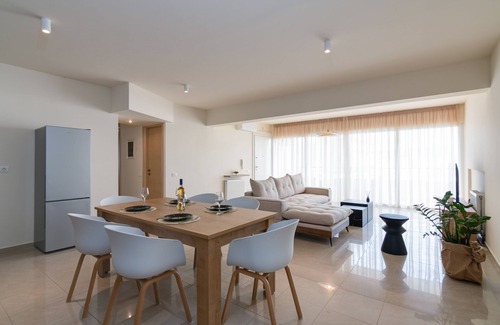 Agios Nikolaos Apartment | Oikies luxury apartment with Sea & Town View | private free parking area