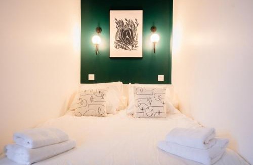 Bressuire Apartment | OIQIA Jadéa Émeraude