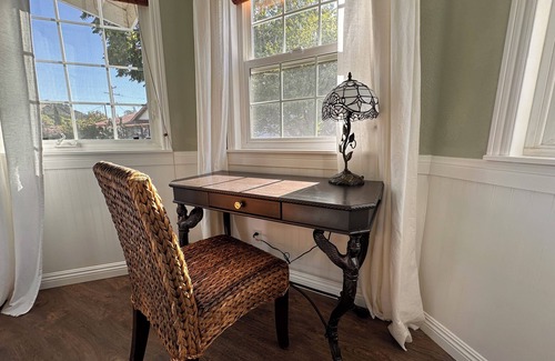 Oak View House | Ojai Valley Retreat - Intro Rates for beautiful 3bd, 2ba