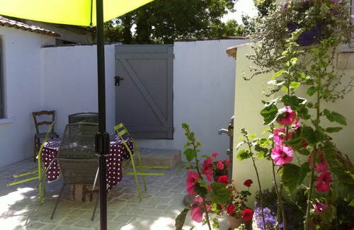 Domino House | Oléron beautiful village house