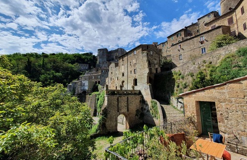 Sorano House | Old Ceramic Factory Close to Unesco Itineraries