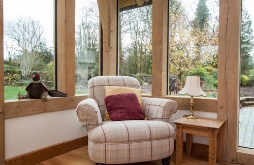 Windermere Cottage | OLD DROOMER, pet friendly, with open fire in Windermere