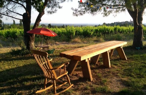 Cairanne Other | Old farm in the middle of the vineyards