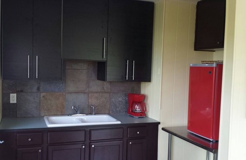 Sanibel House | Old Florida charm, 5 min walk to beach!