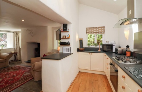 Lee Cottage | Old Maids Cottage