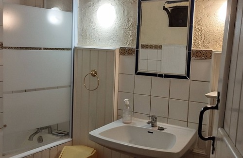 Sainte-Engrace Other | Old Pyrenean farmhouse in beautiful Sainte-Engrâce. Max 6 adults + one child