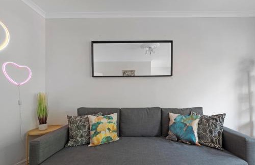 St Luke's Apartment | Old Street Apartments By Morethanstays