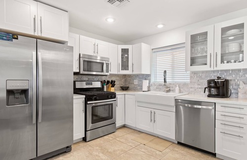 Peaceful Valley House | Old Town Oasis w/Heated Pool, Hot Tub, & Fire Pit