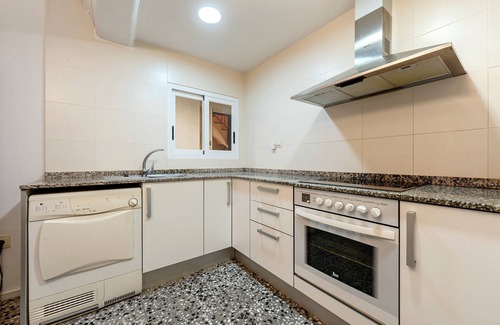 Riudoms Apartment | Old Town of Riudoms, Birthplace of Gaudí