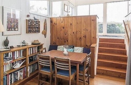 Waikanae Cottage | OLDE BEACH PEARL - WAIKANAE BEACH BACH in Waikanae Beach