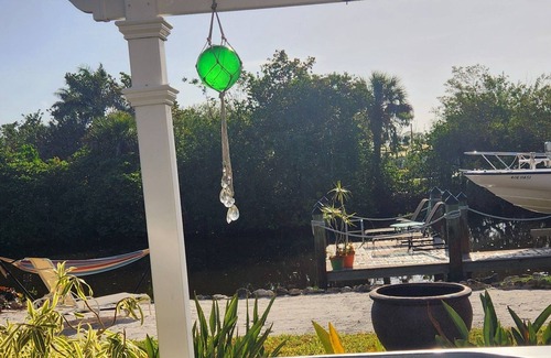 Redevelopment Area House | Olde Naples Waterfront Hideaway