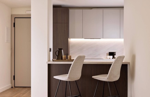 Plaka Apartment | Olea Residence, Syntagma by Aura Homes