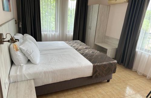 Sunny Beach Hotel | Oleander House and Tennis Club