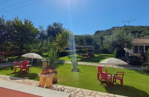 Almiros Beach Apartment | Olga's Garden Apartments