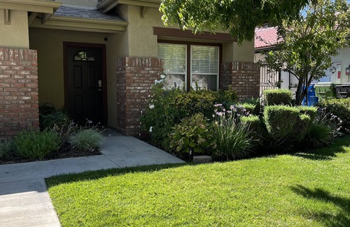 Sylmar House | Olgas Home 25 Mins to Universal Studios!