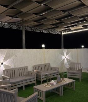 Karak Governorate House | Olive tree chalet and farm -مزرعه و شاليه شجره الزيتون