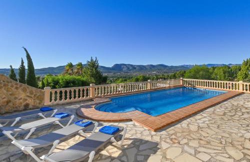 Montgo de Toscamar Villa | Olivo by Aguilarent