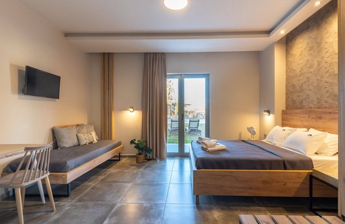 Gritsa House | Olympus Pantheon Luxury Rooms