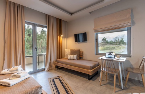 Gritsa House | Olympus Pantheon Luxury Rooms