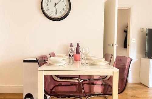 Wood Green Apartment | Omega Terrace, Luxury Modern Interior, Located Close To Alexandra Palace