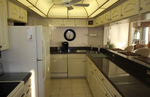 Daytona Beach Shores Condo | On No Drive Beach! Luxury 3 BdRm, 3 Baths, Mst wSpa; Ocean & Riverview Balconies