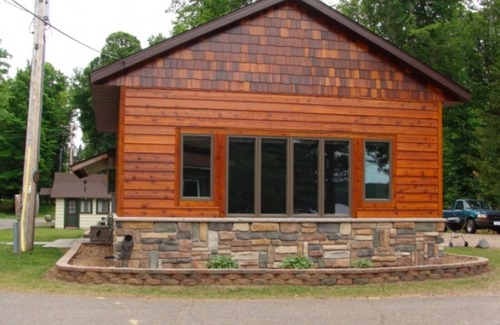 Phelps Cabin | On North Twin Lake- Northern Exposure Rentals "Musky Lodge"
