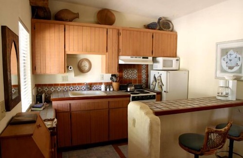 Borrego Springs Cottage | On private horse ranch, dogs welcome.