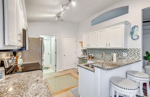 Palm Harbor House | On-Site Canal Access: Luxe Home in Palm Coast!