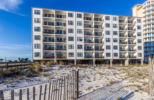 Gulf Shores Condo | On the Beach, family friendly. Walking distances to shops & restaurants.