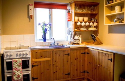 Ballyferriter Cottage | On the edge of the scenic and beautiful Dingle peninsula