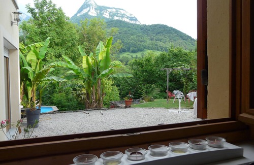 Voreppe House | On the heights of Voreppe, separate studio in a house, hiking, skiing