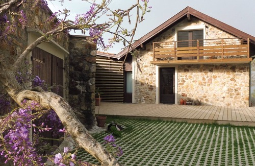 Itxassou House | On the ridges of Mondarrain mountain