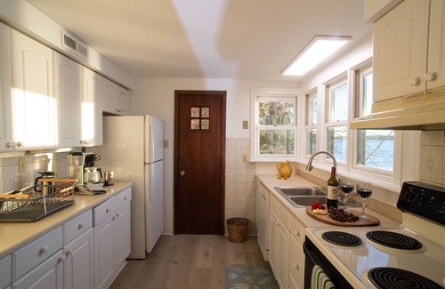 Bensalem House | On the River in beautiful Bucks County-near large wedding venues &historic sites