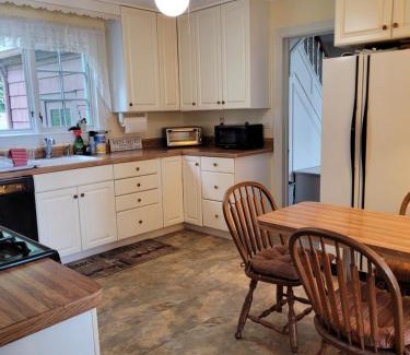 West Haven House | On the Water Spacious Comfortable Historic House