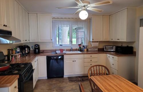 West Haven House | On the Water Spacious Comfortable Historic House