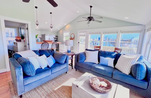 Surf City House | On the Waterway- Waterfront - Kayaks - Paddle Boards- Fenced Yard - Dog Friendly